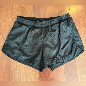 OLD NAVY ACTIVE Go-Dry Semi-Fitted Black Rose Print Running Spring Run Shorts M